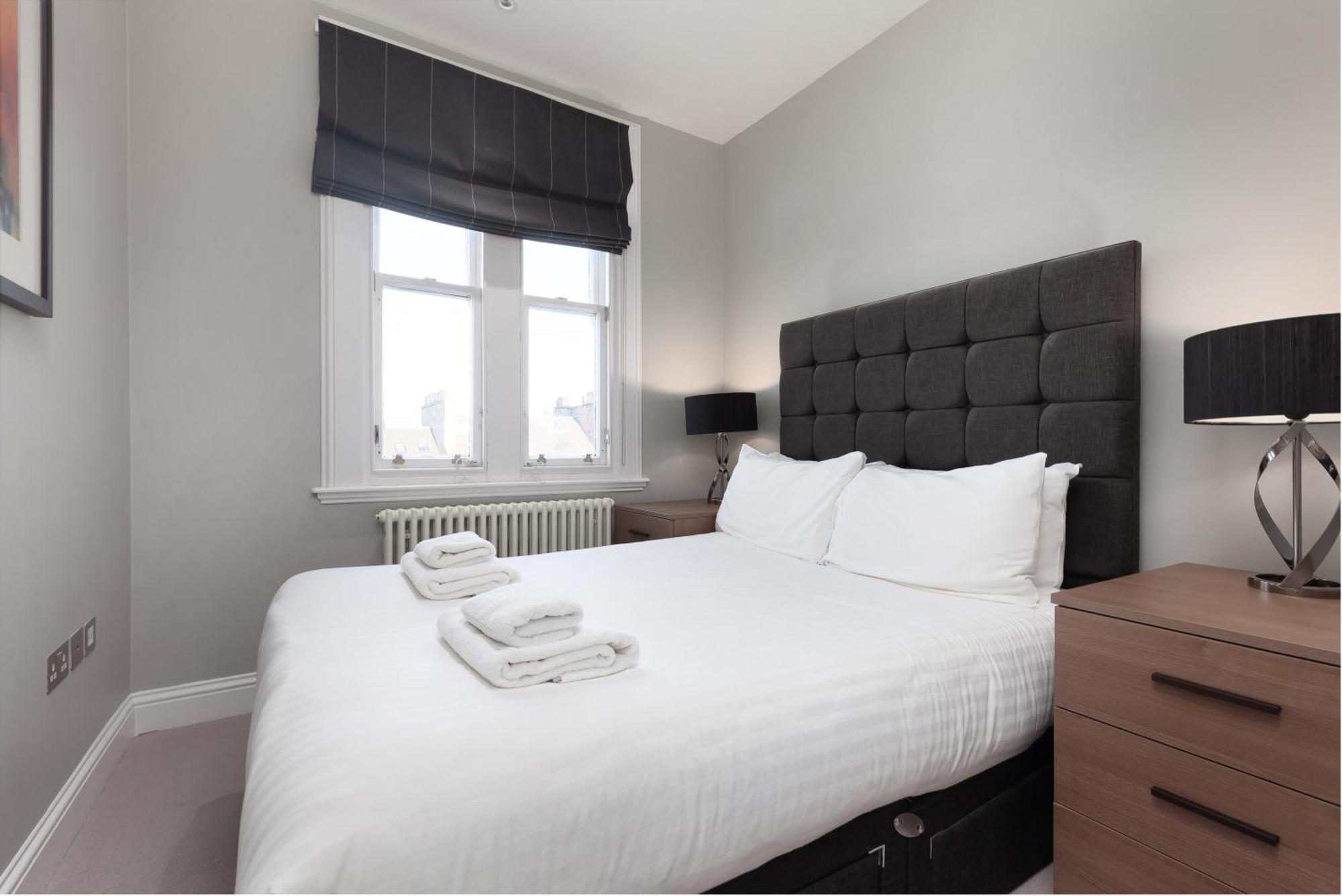 Destiny Scotland - Hill Street Apartments เอดินบะระ ภายนอก รูปภาพ