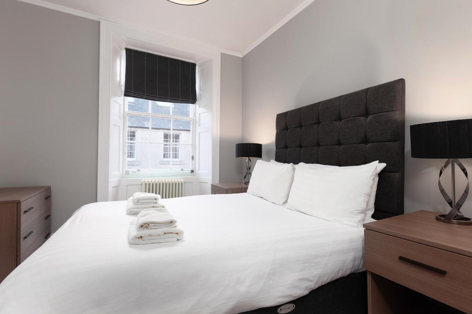 Destiny Scotland - Hill Street Apartments เอดินบะระ ภายนอก รูปภาพ
