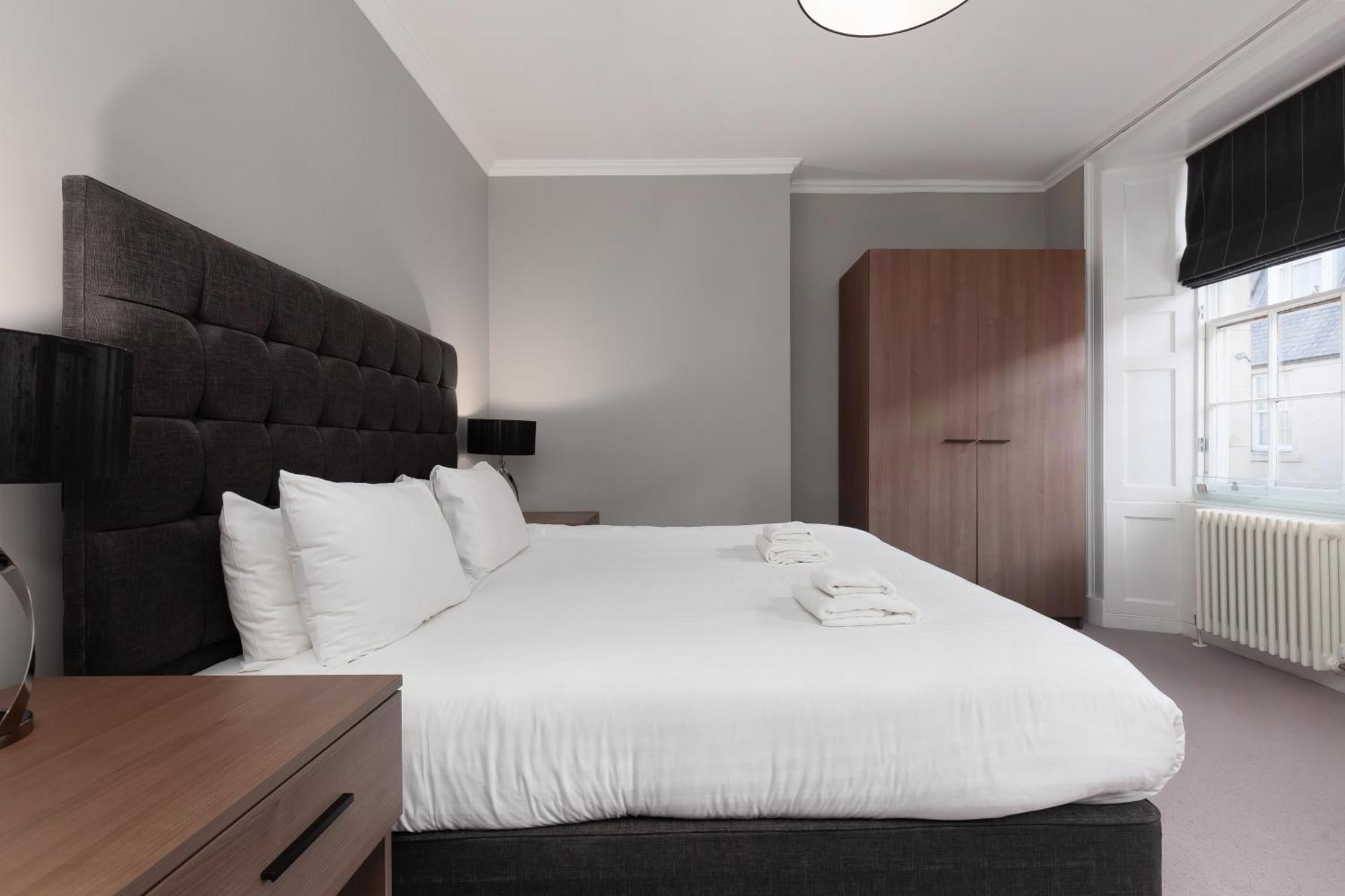 Destiny Scotland - Hill Street Apartments เอดินบะระ ภายนอก รูปภาพ